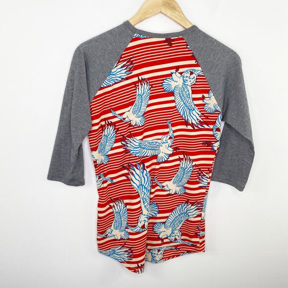 LuLaRoe Randy Red Grey Blue Printed Baseball Tee Shirt Women's Size X-Small XS - Picture 2 of 7